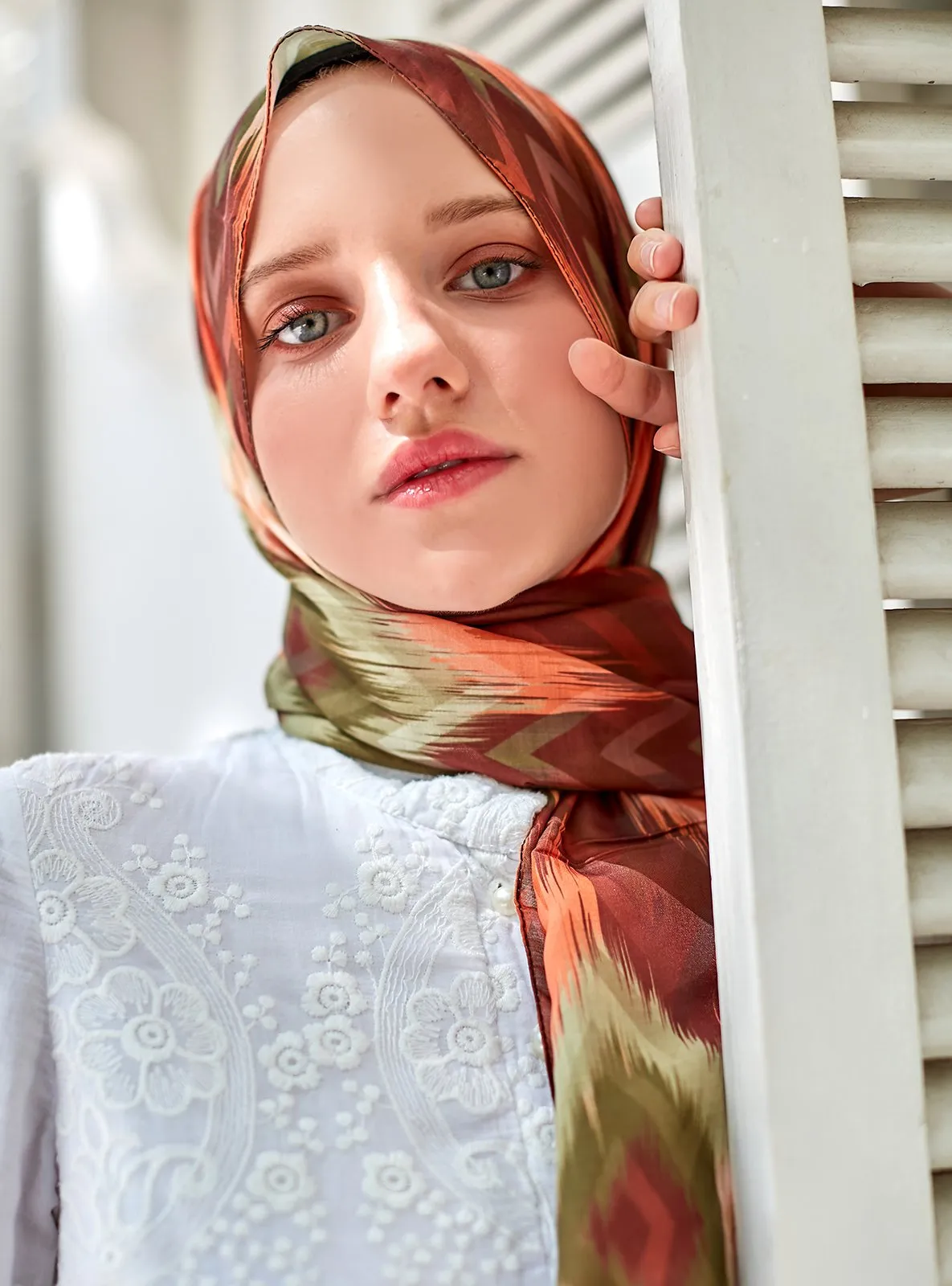 Mosaic Pattern Shawl Multicolor